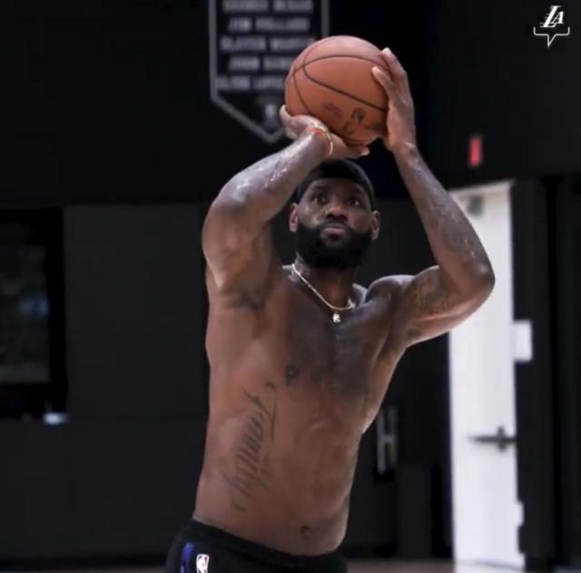 1632367250828022633.jpg 614bcd2f8e9f09569e5bba9b_1024.jpg